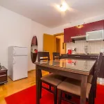 Kristina * 马卡尔斯卡