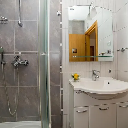 Kristina Apartament *
